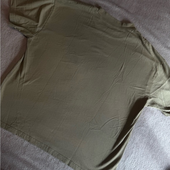 YoungLA Graphic Tee Bundle (3) – XXL & XL – Similar Fit - Picture 12 of 16